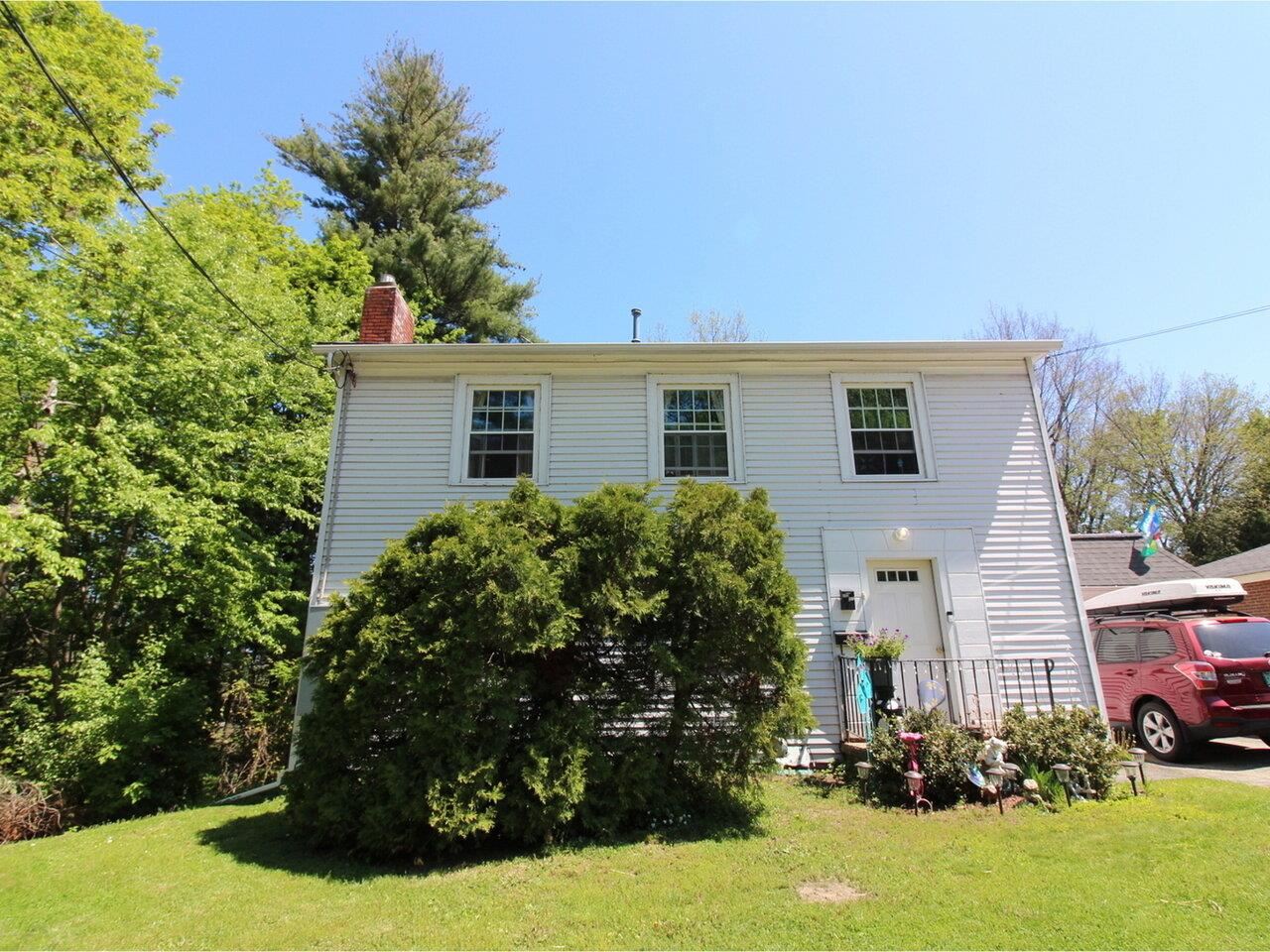 692 North Avenue, Burlington 692 North Avenue, Burlington