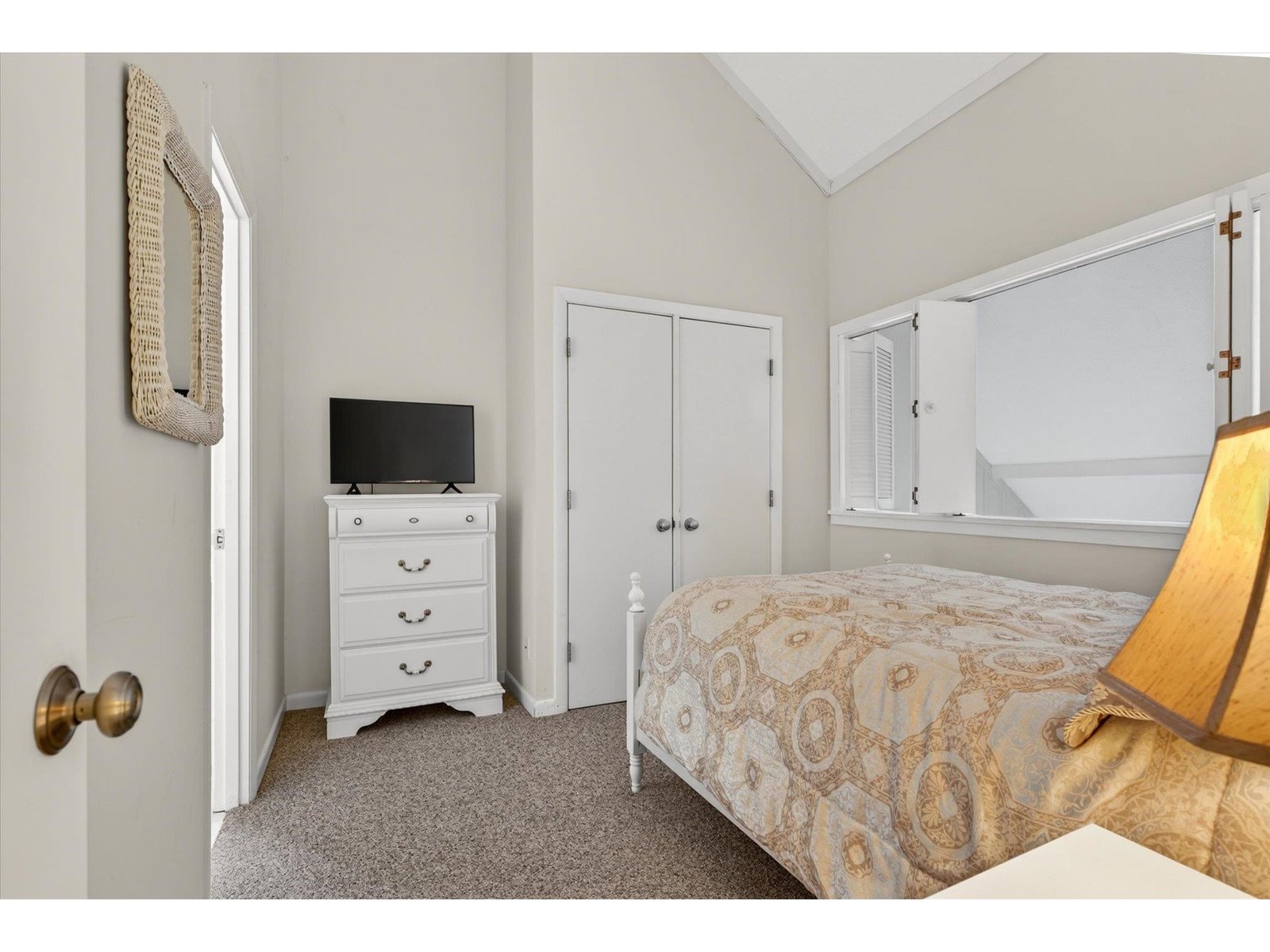 Upstairs bedroom 2