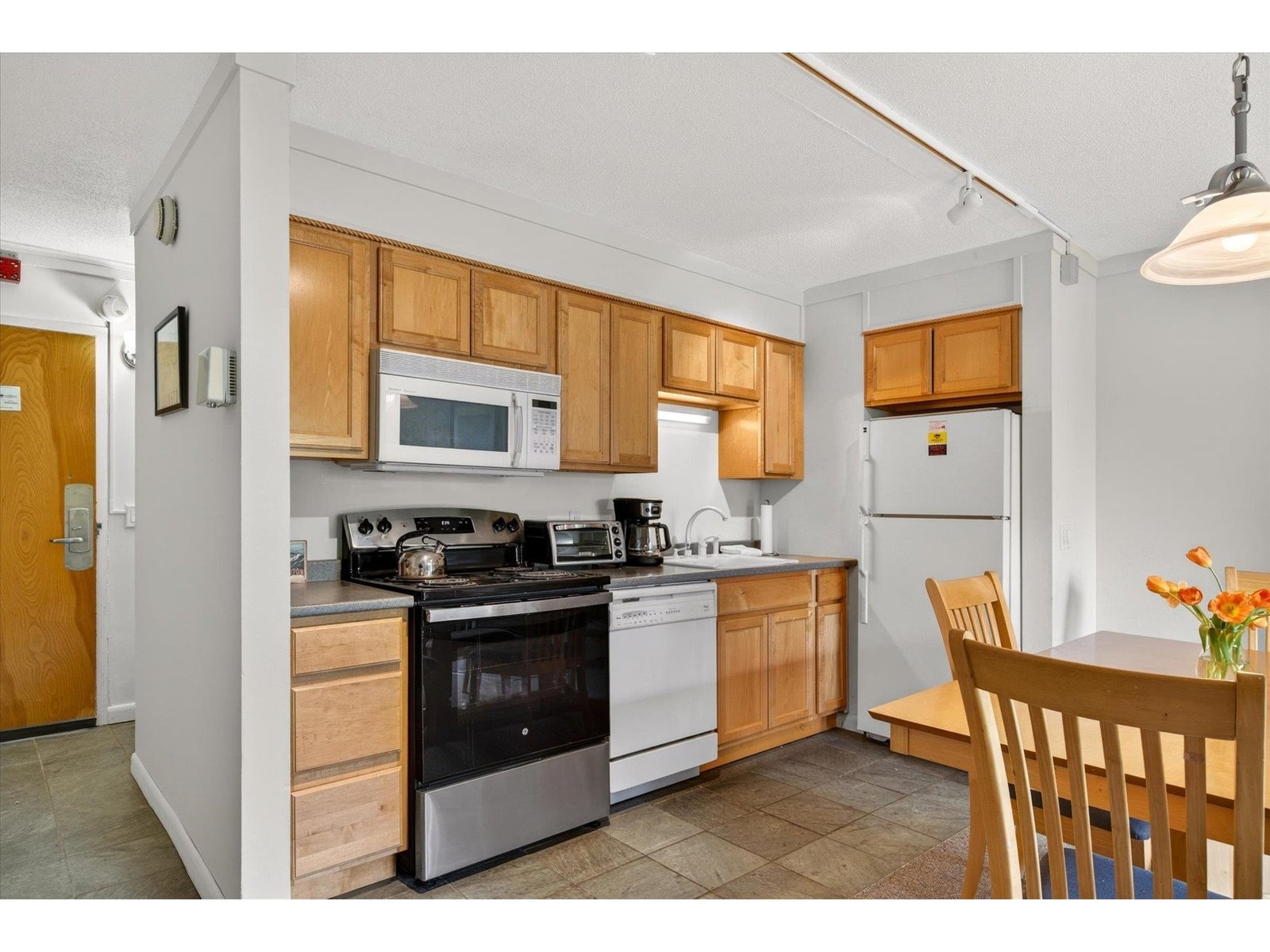 695 East Mountain Road, Unit Unit E-7
