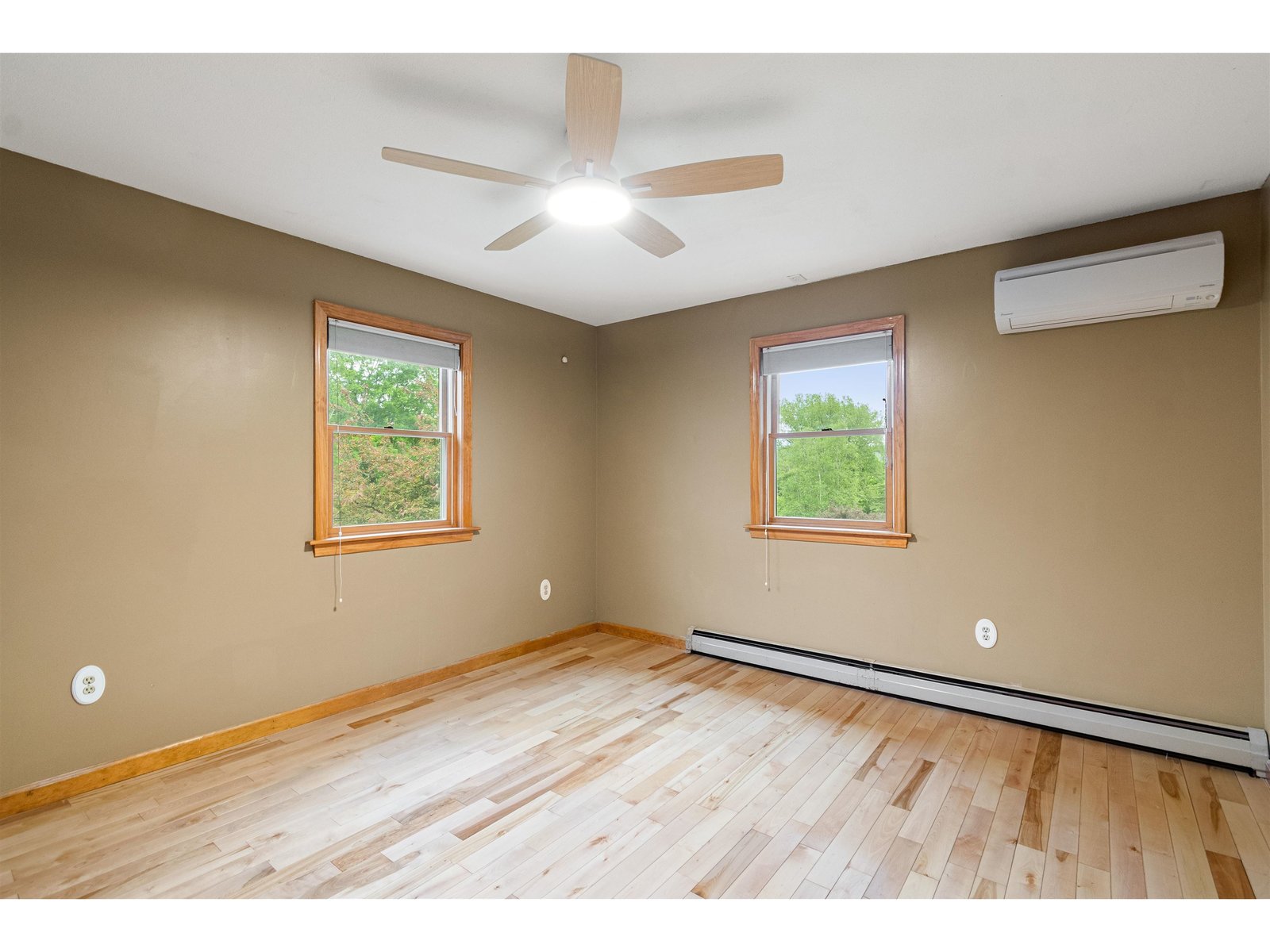 2nd Floor: Bedroom 3