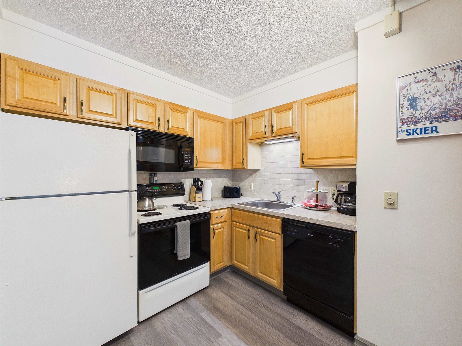 697 East Mountain Road, Unit A5