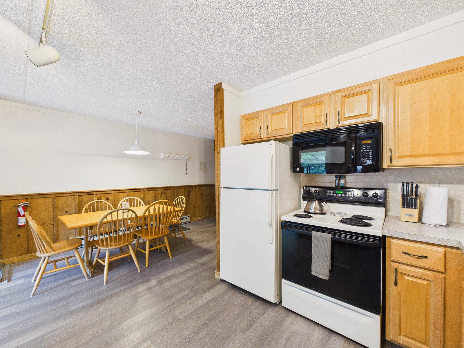 697 East Mountain Road, Unit A5