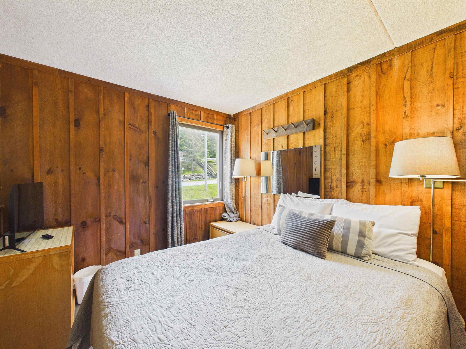 697 East Mountain Road, Unit A5