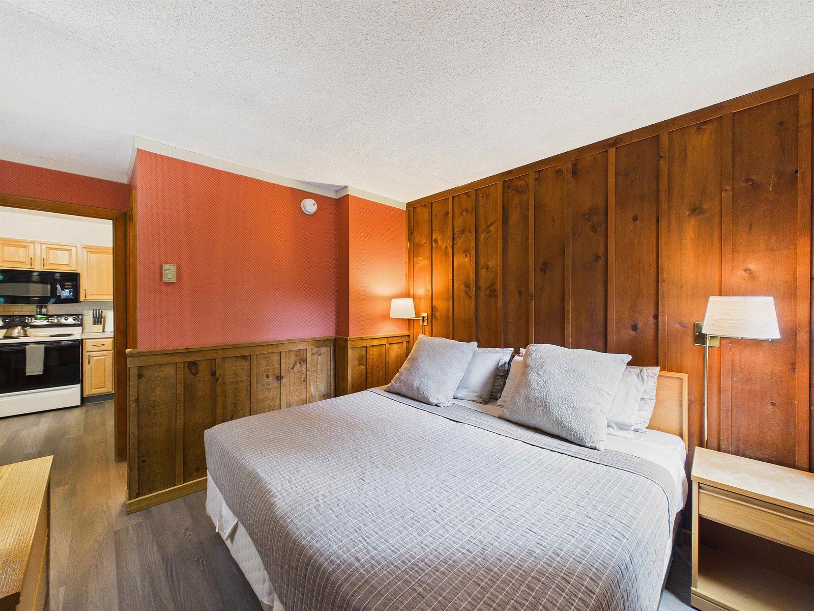697 East Mountain Road, Unit A5
