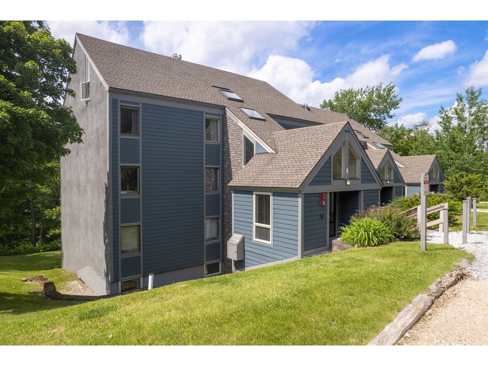 697 East Mountain Road, Unit A5