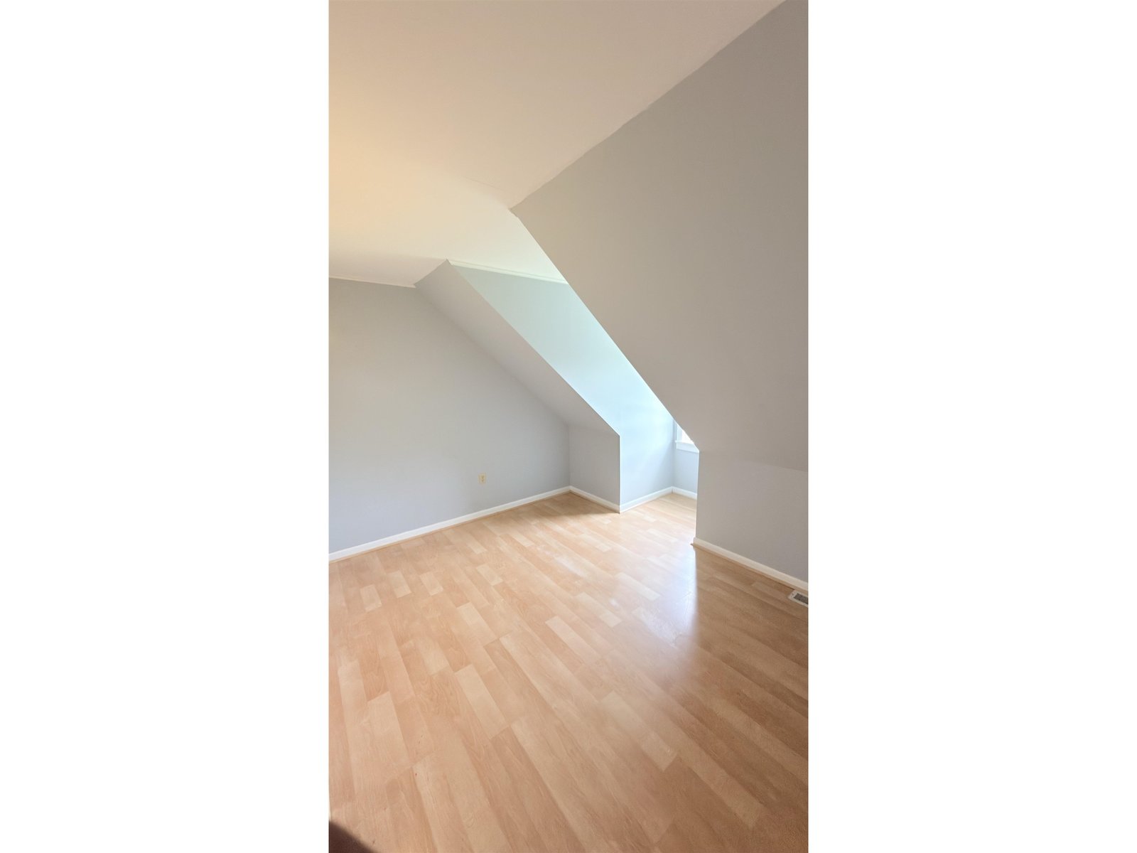 699 Glenbrook Road