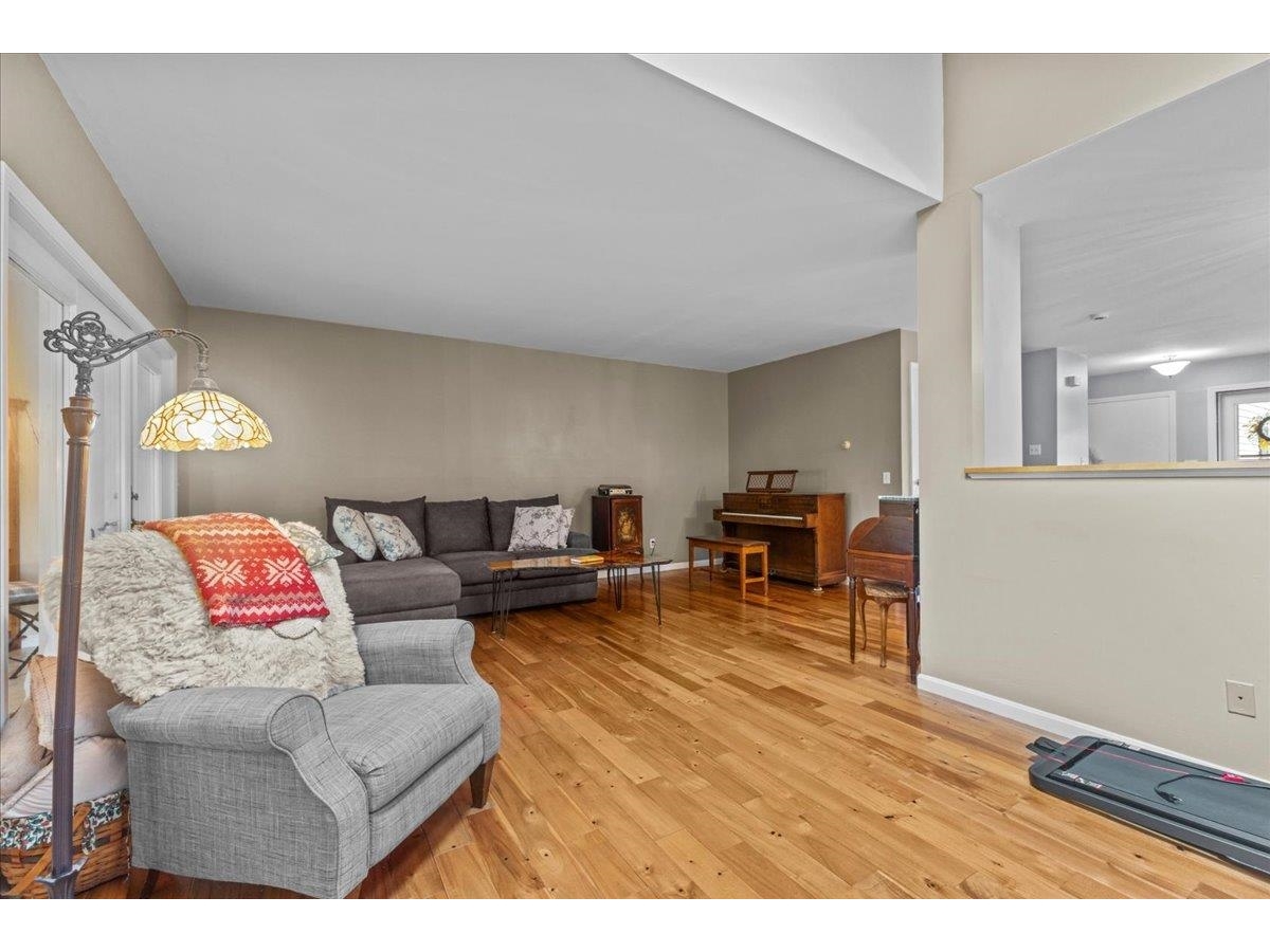 7 Cardinal Lane, Unit 7