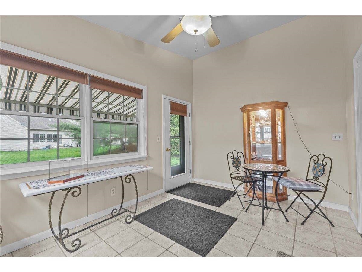 7 Cardinal Lane, Unit 7