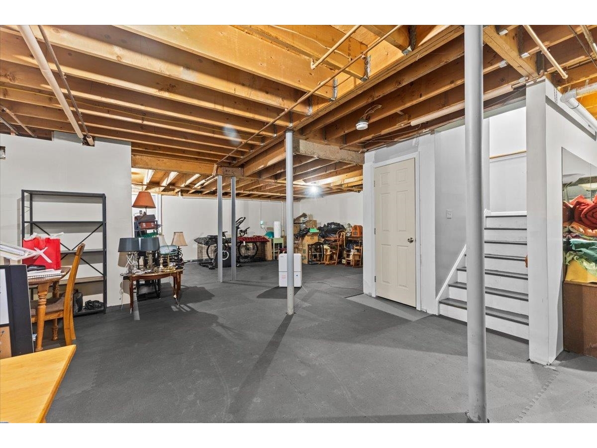 7 Cardinal Lane, Unit 7