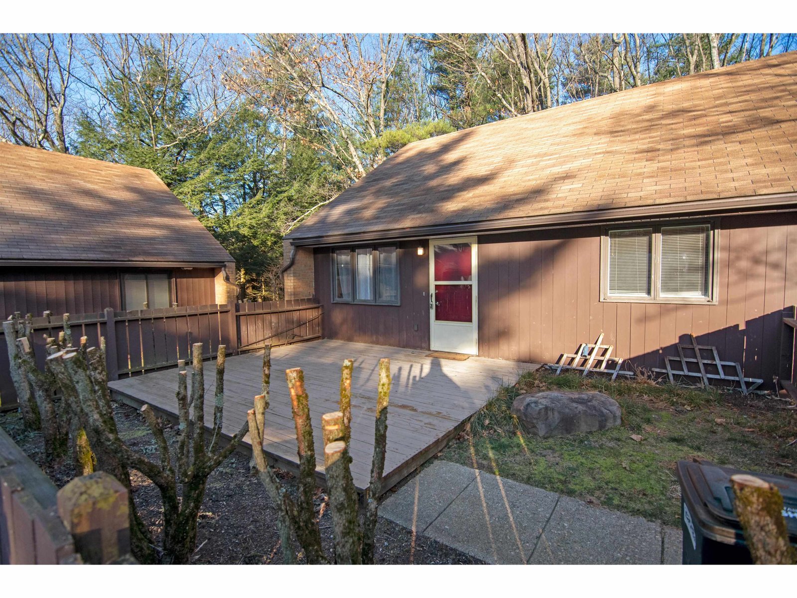 7 Cedar Glen North