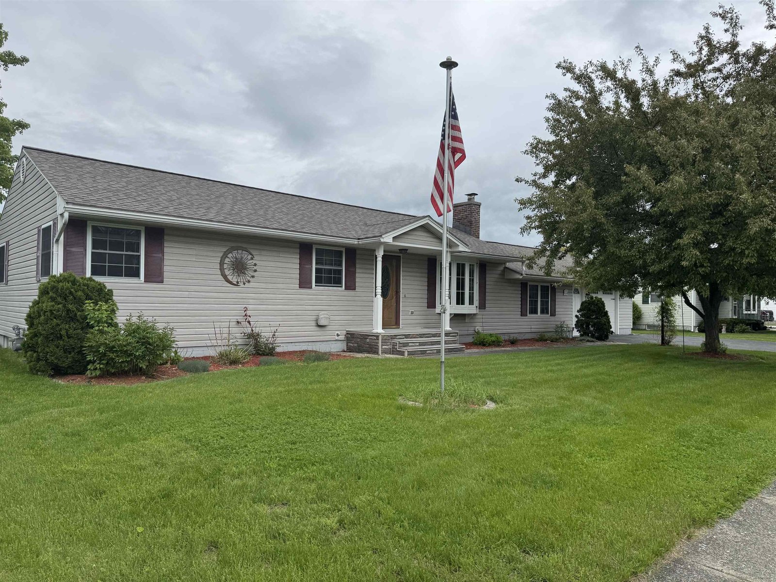 7 Circle Drive, Essex