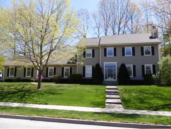 7 Countryside Drive