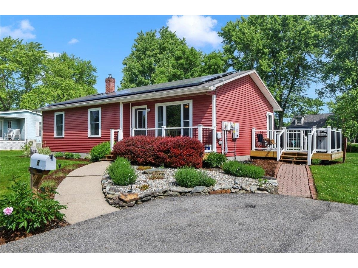 7 Courtney Drive