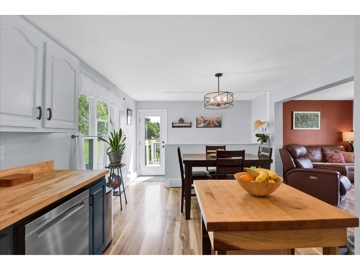 7 Courtney Drive