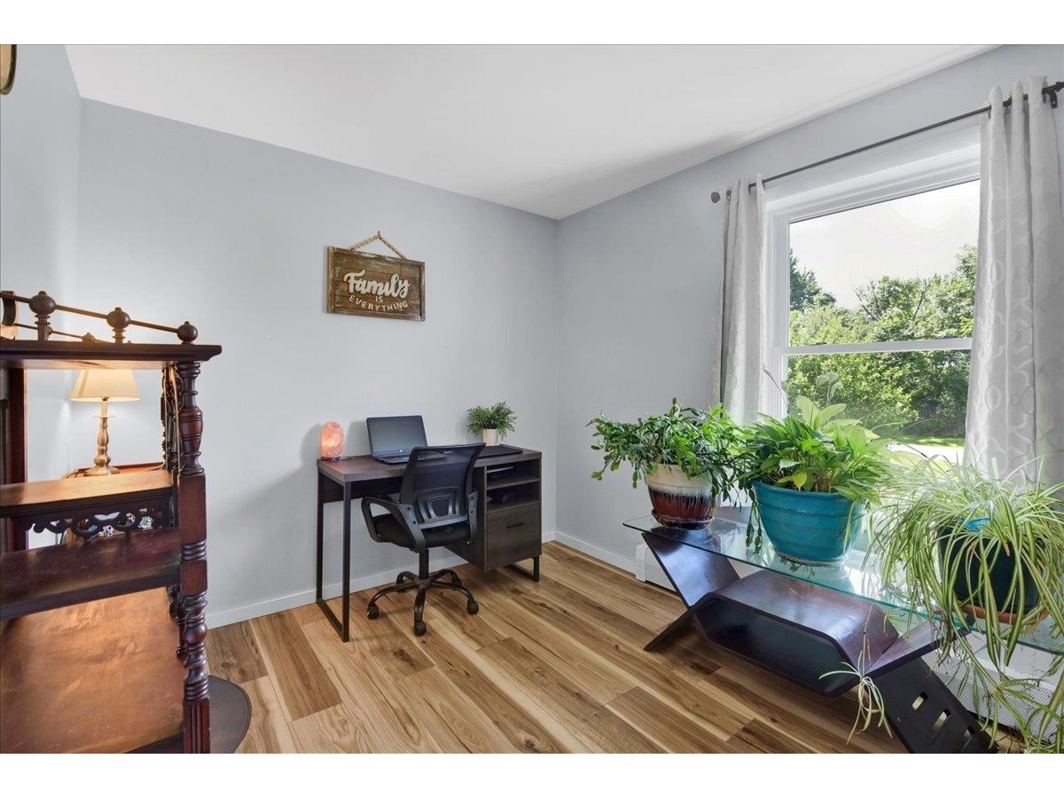 7 Courtney Drive