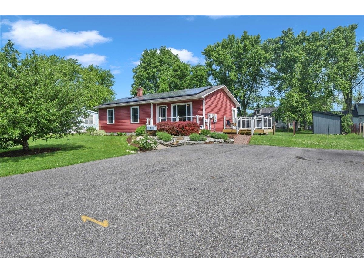 7 Courtney Drive