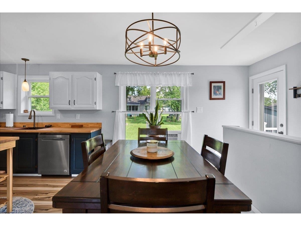 7 Courtney Drive