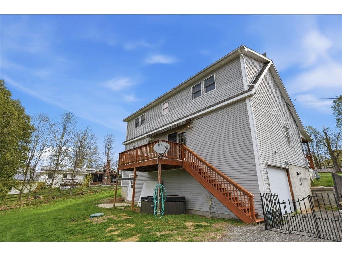 7 Erling Drive