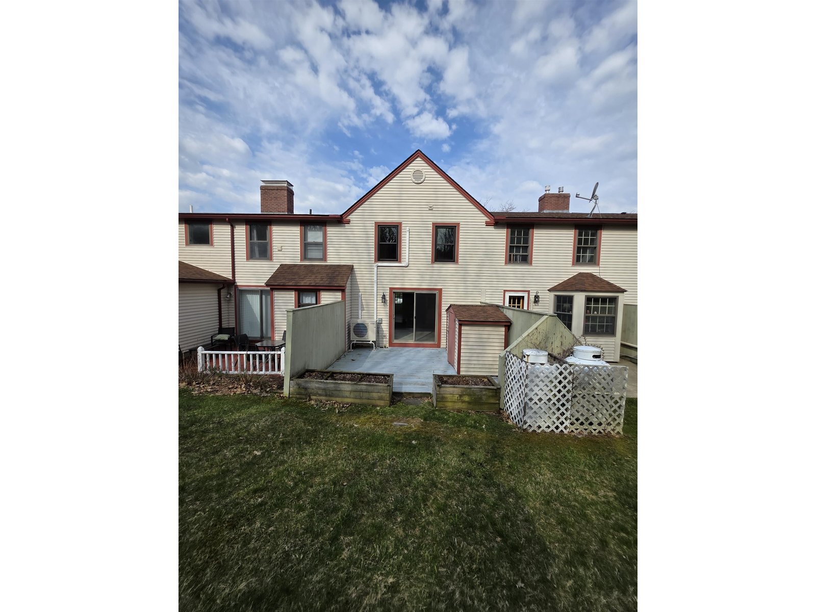 7 Evergreen Lane