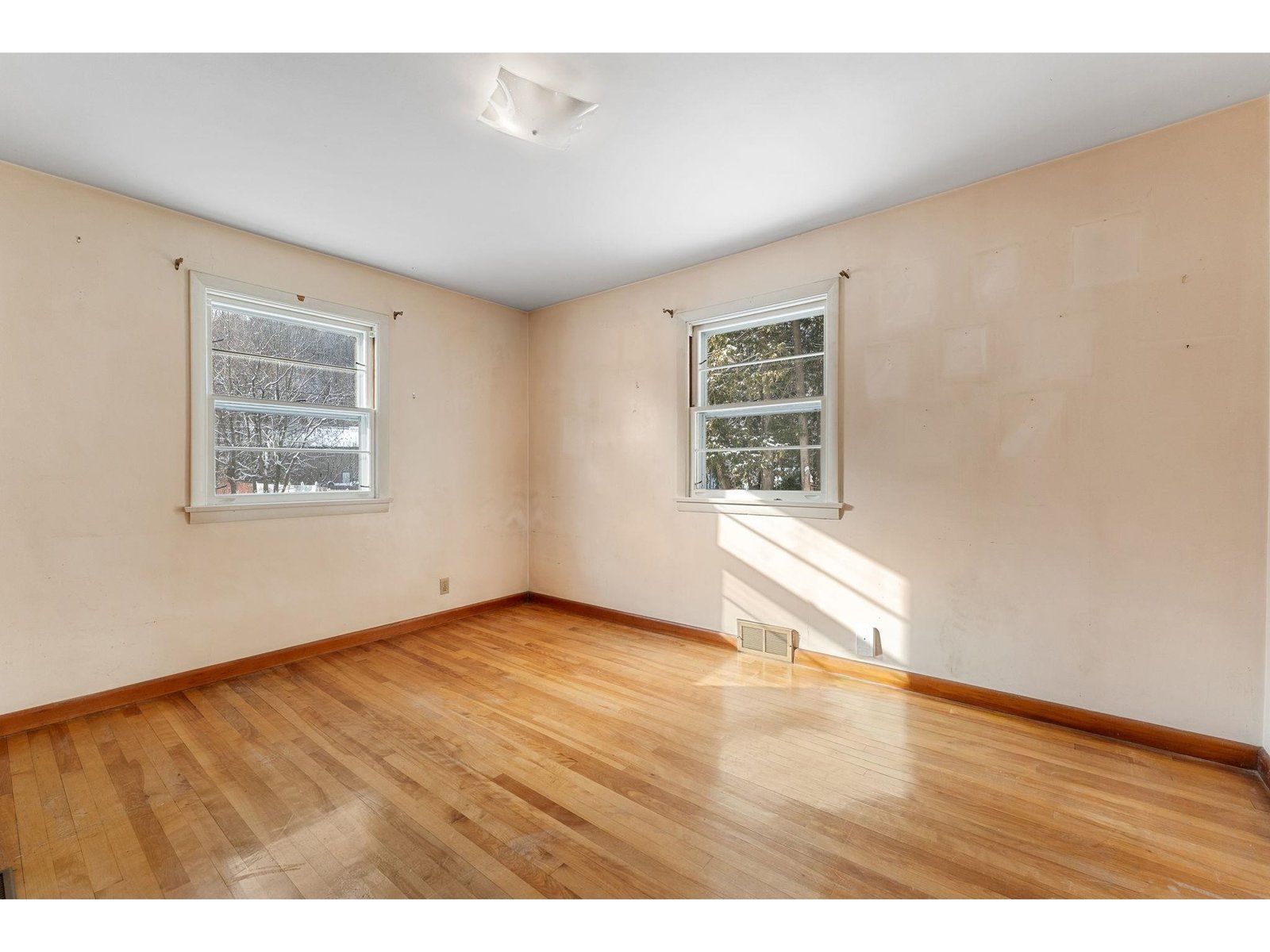 7 Grant Avenue
