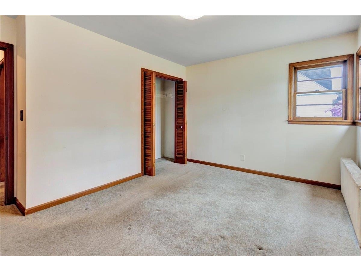 7 Iby Street