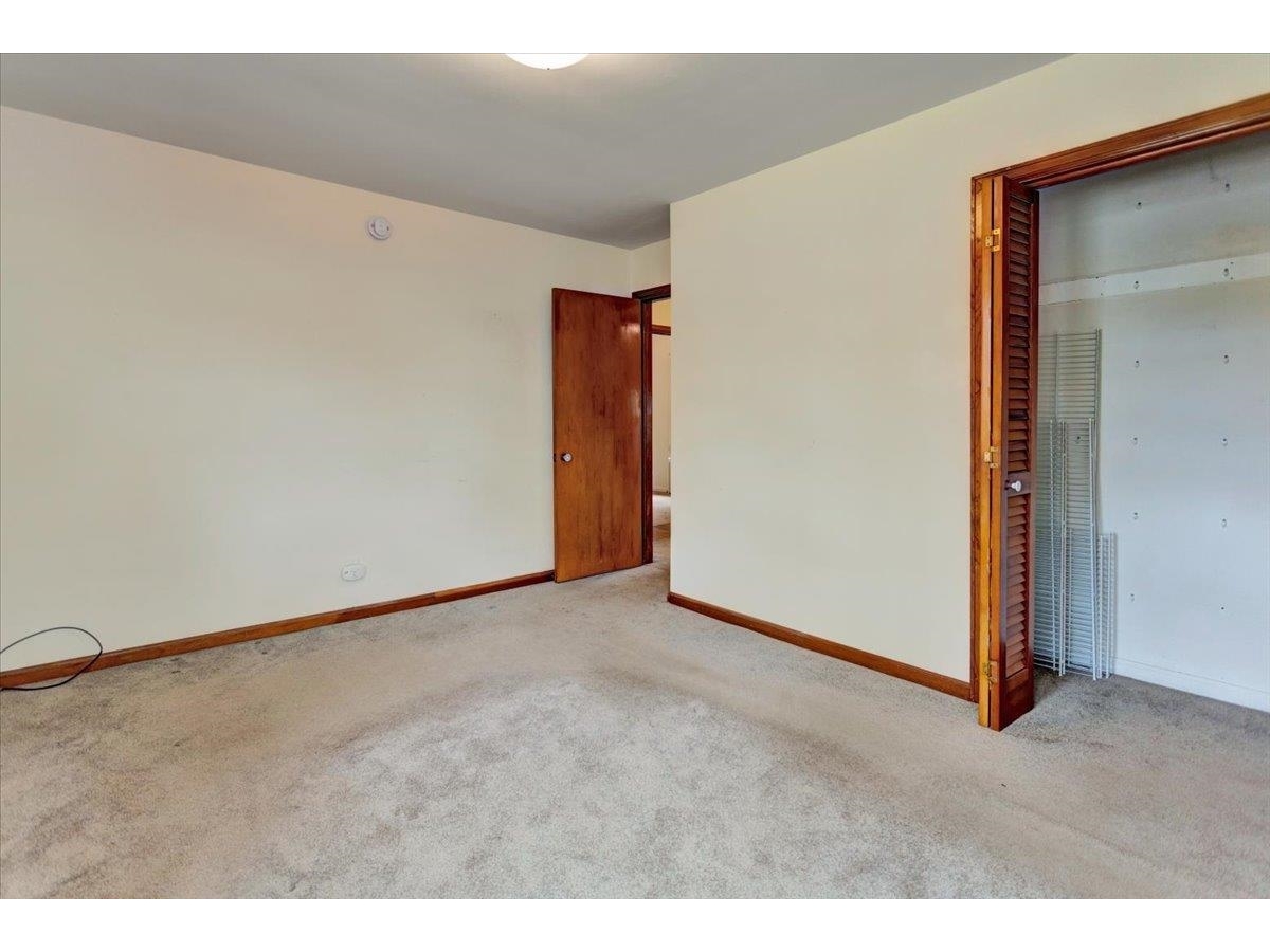 7 Iby Street