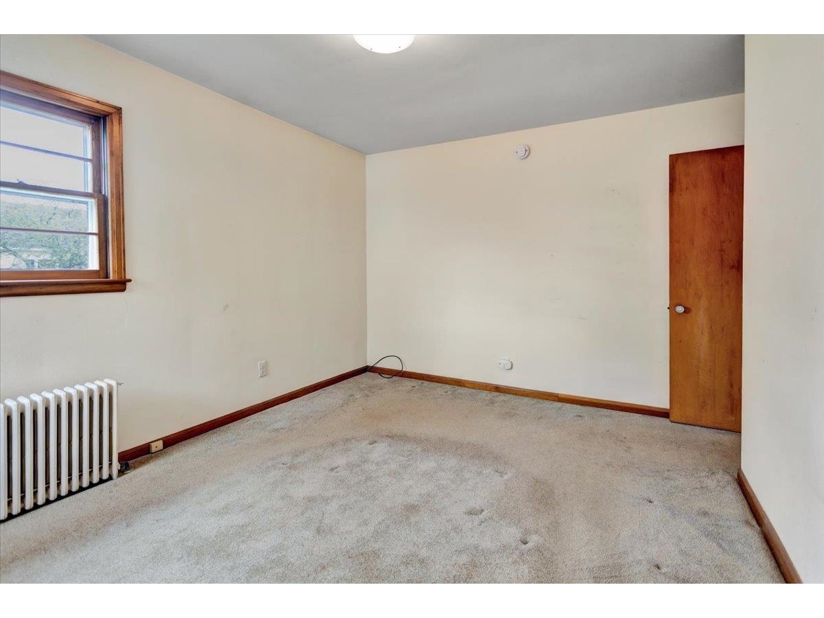 7 Iby Street