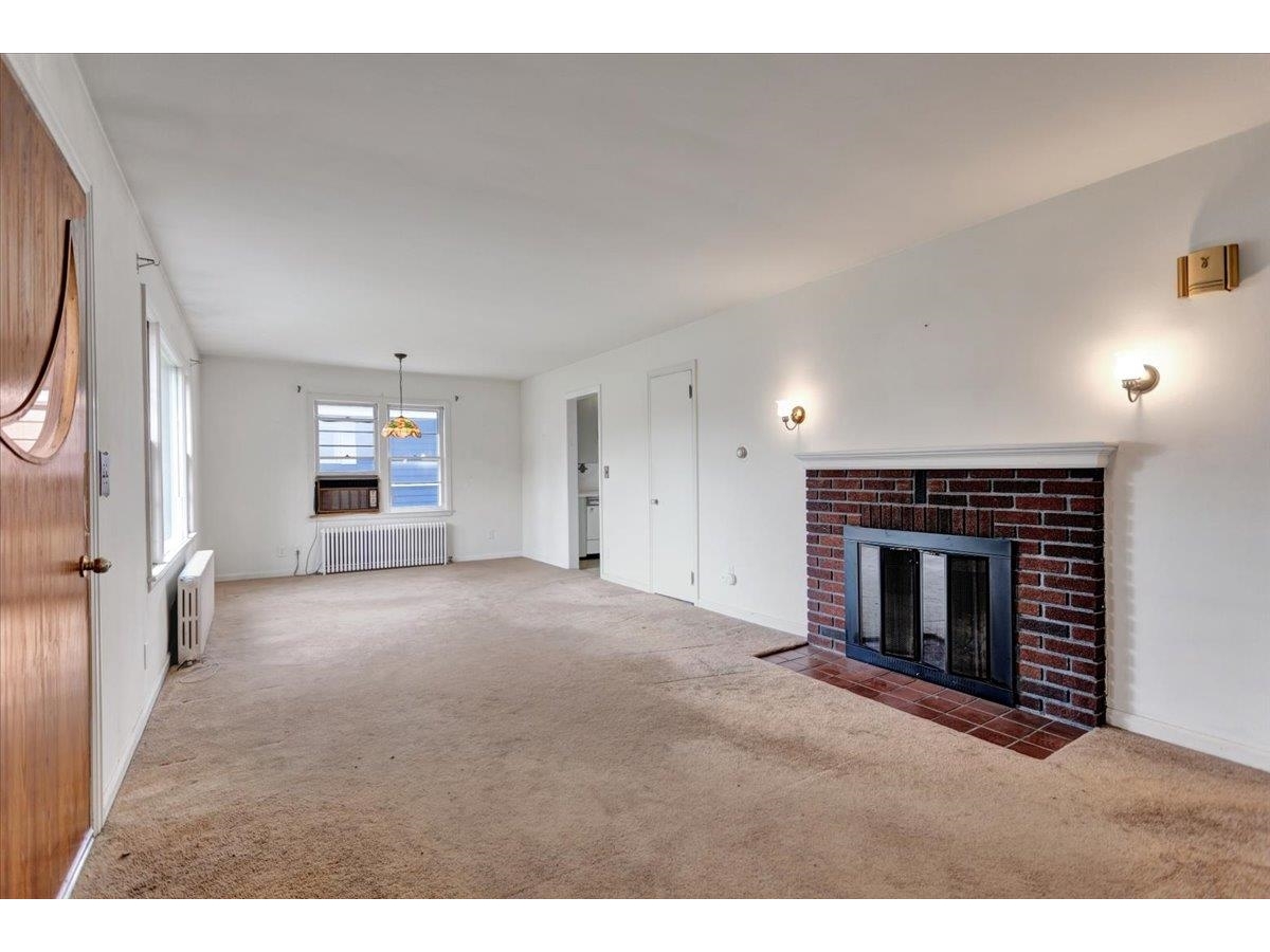 7 Iby Street