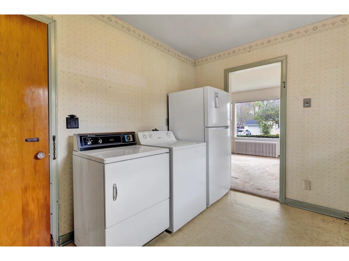 7 Iby Street