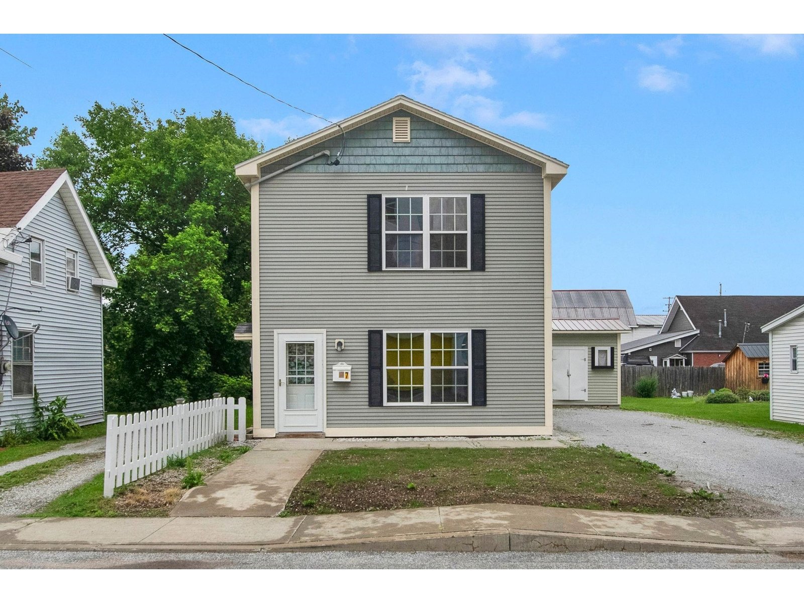 7 Maple Street