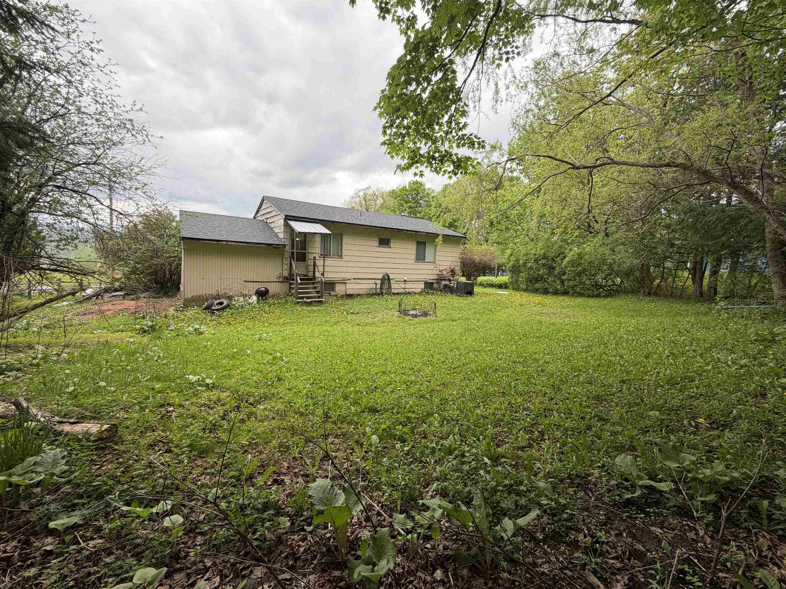 7 Meadow Wood Drive