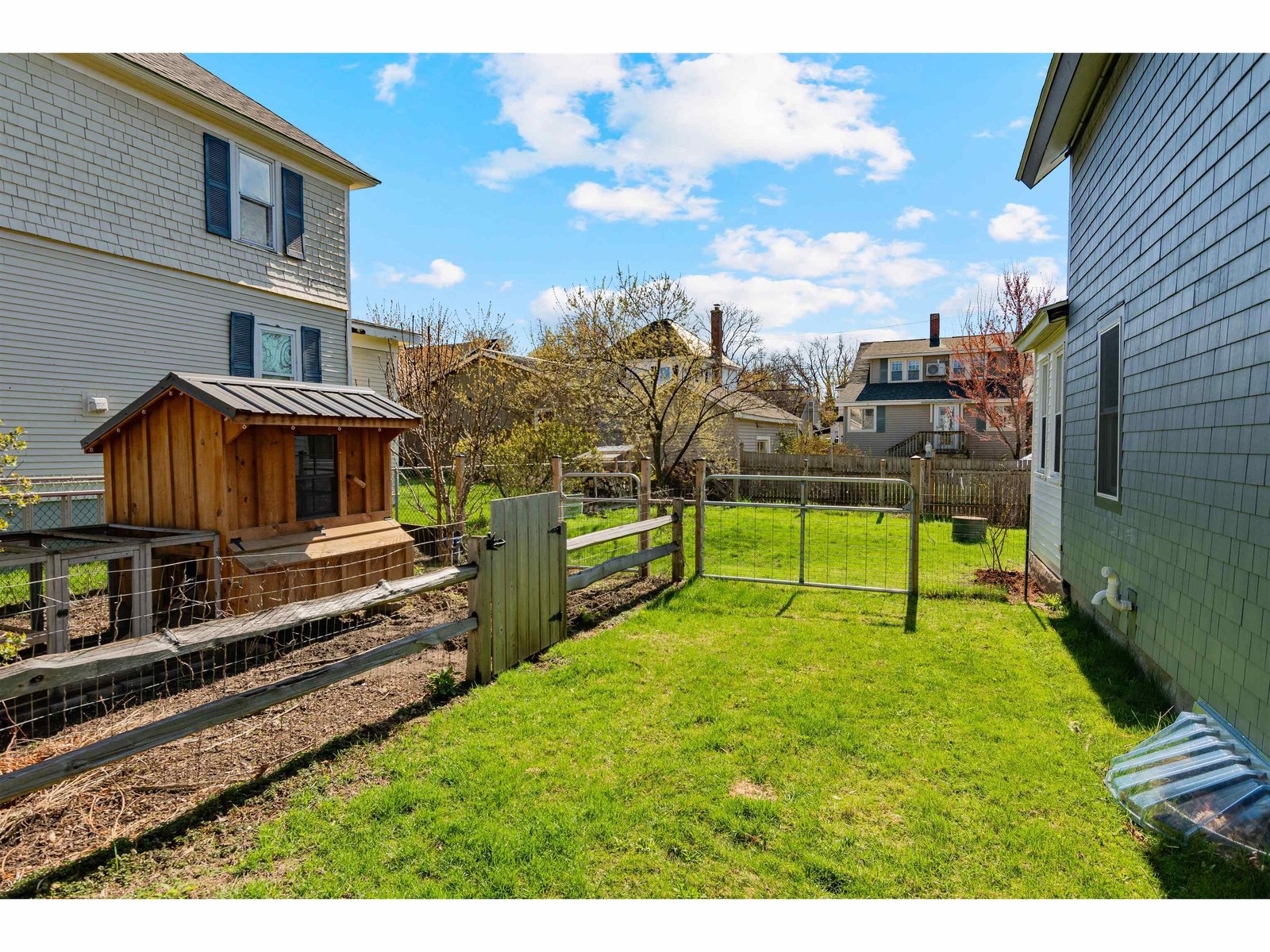 7 Niquette Court