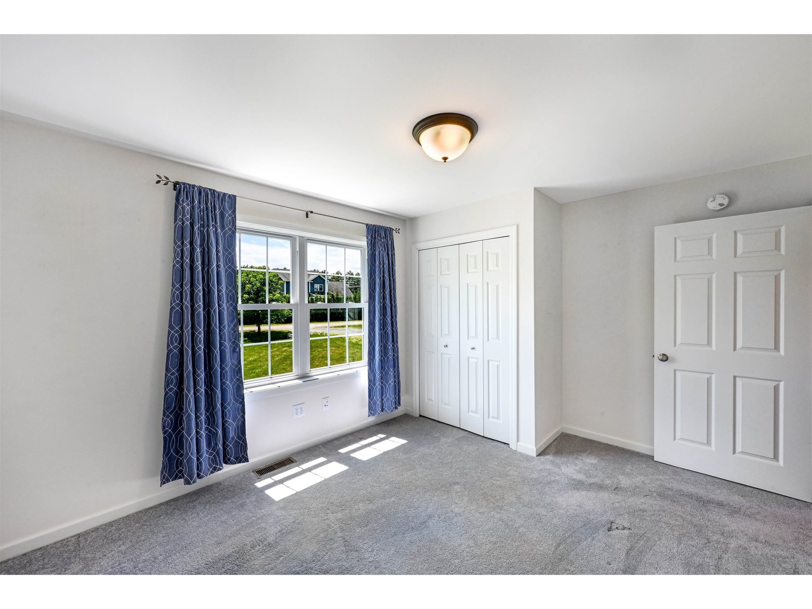 7 Riparian Way