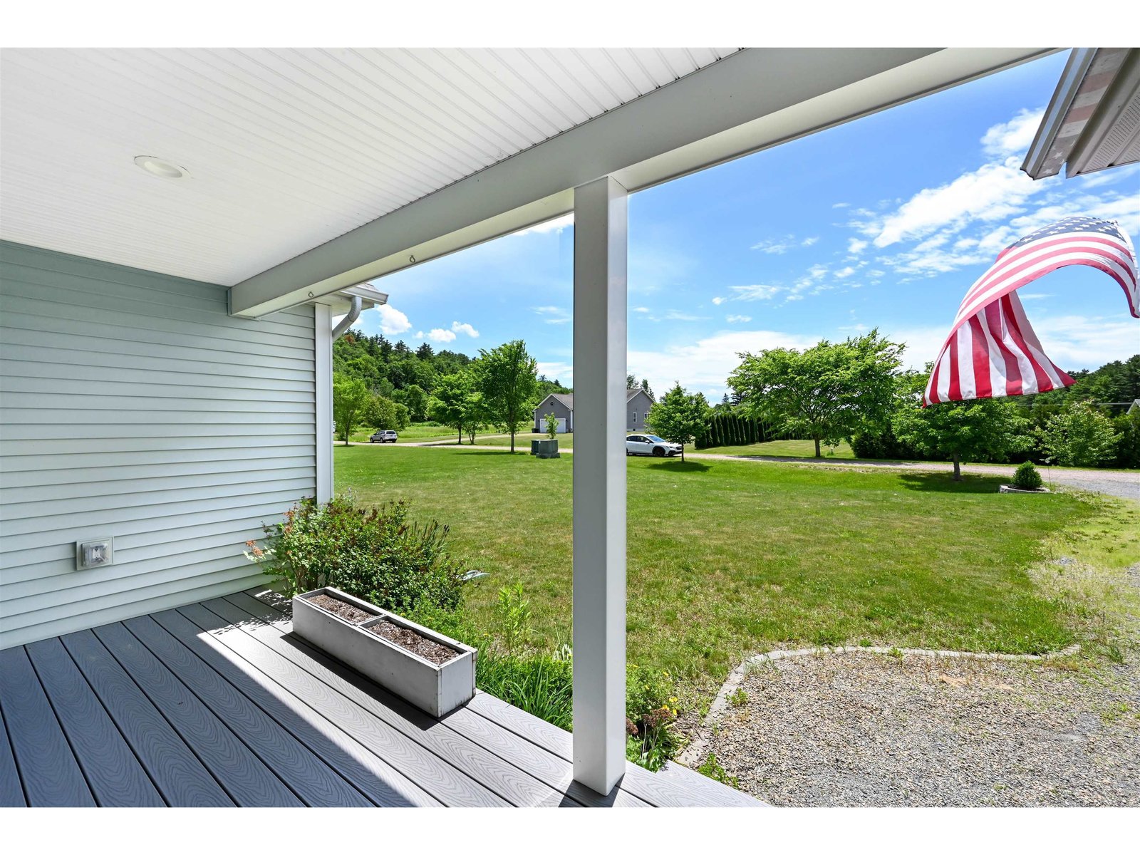 7 Riparian Way