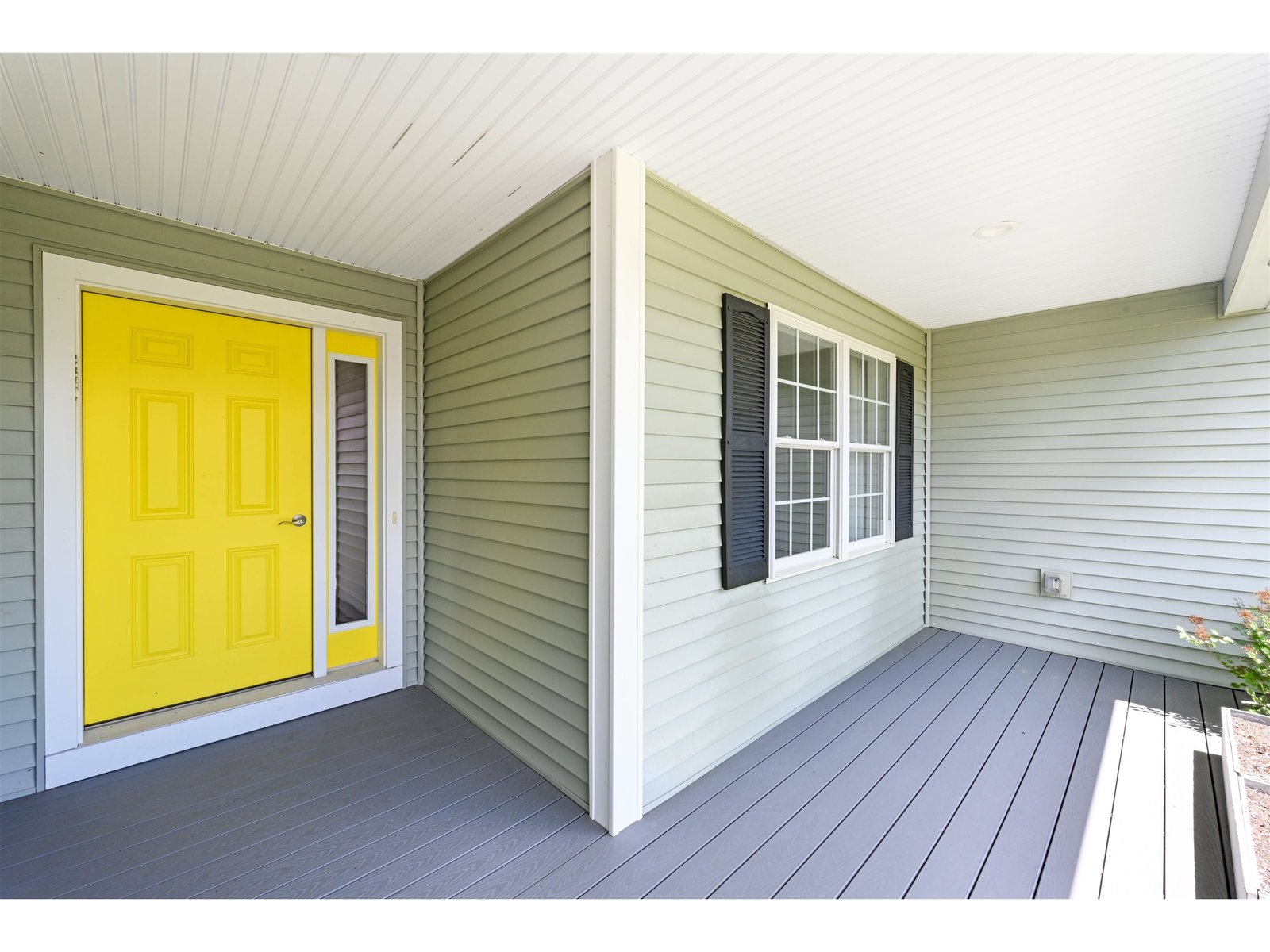 7 Riparian Way