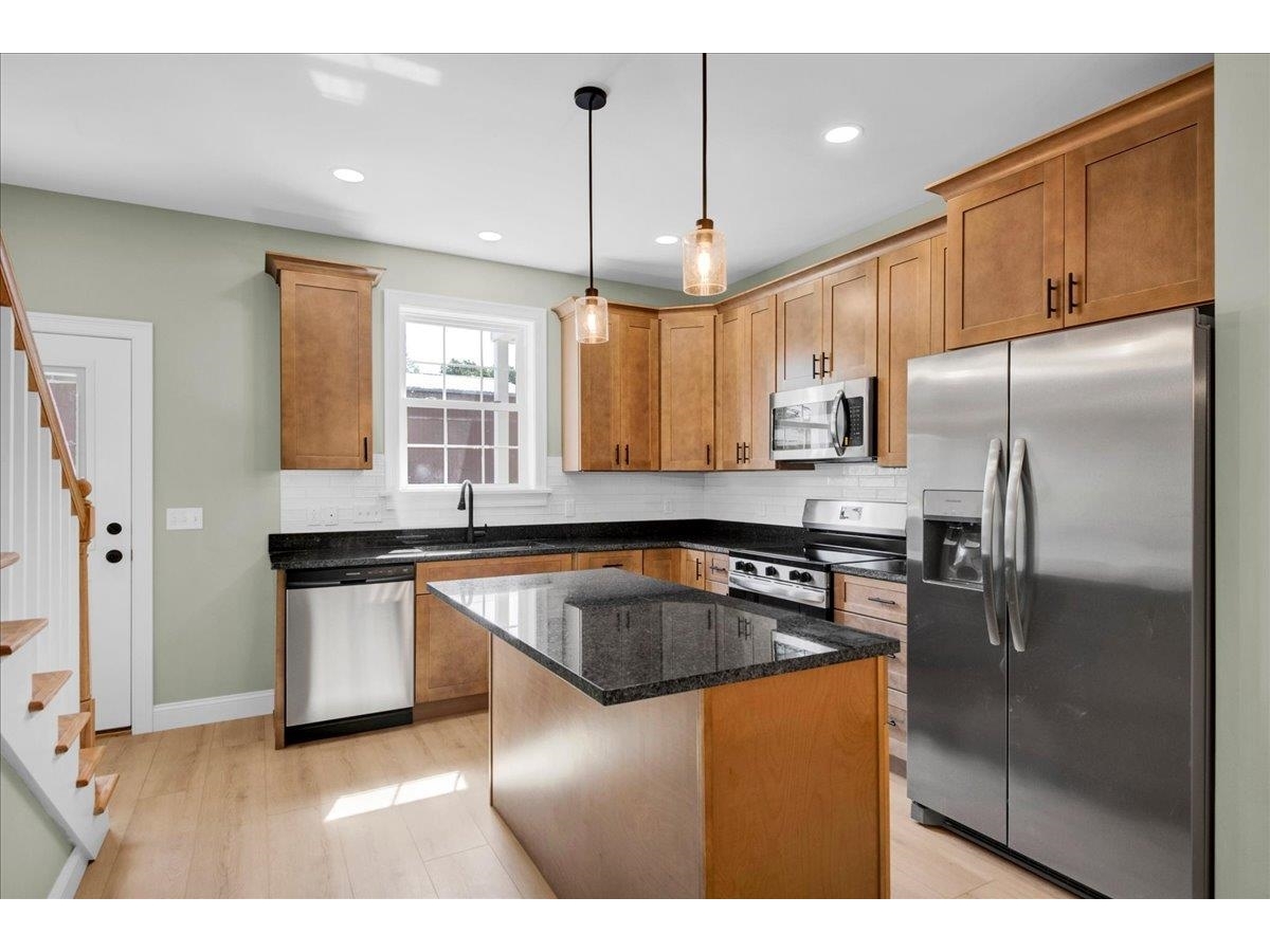 7 River Street, Unit 4