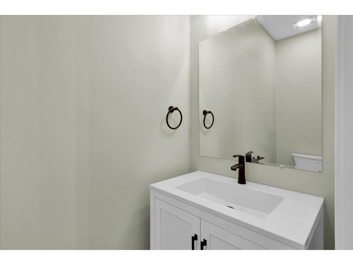 7 River Street, Unit 4
