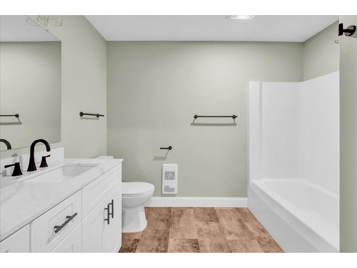 7 River Street, Unit 4