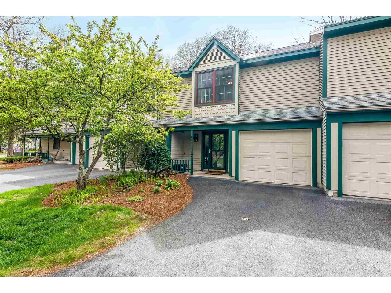7 SaxonHollow Drive, Unit D2