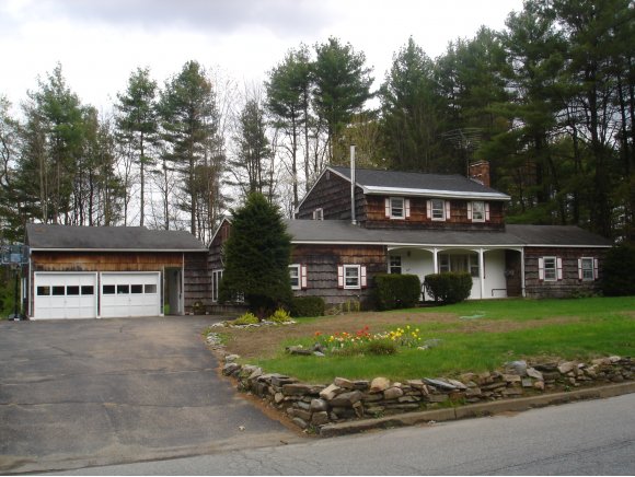 7 Tanglewood Dr