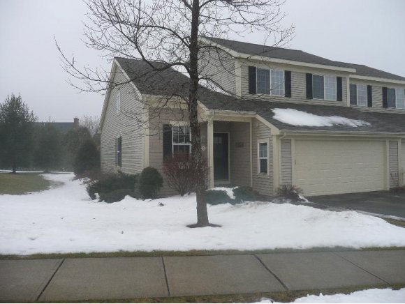 7 Thrush Ln, Unit 7