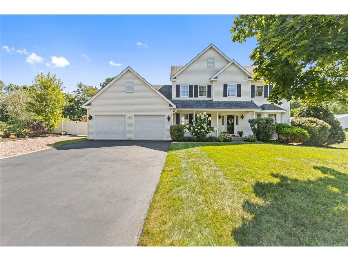 7 Whitcomb Meadows Lane