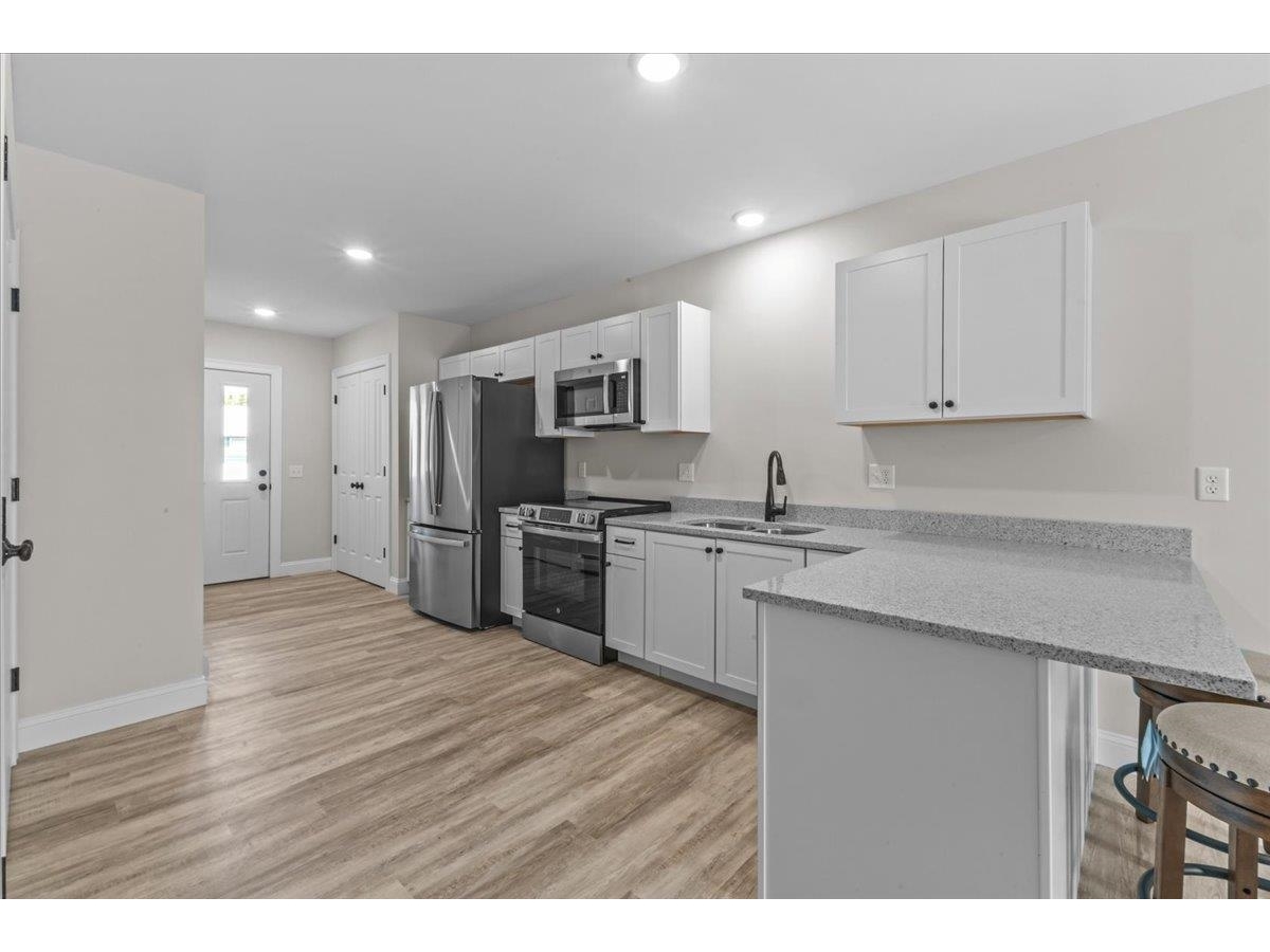 7 Willys Lane, Unit 103