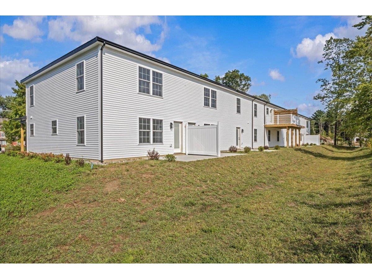 7 Willys Lane, Unit 103