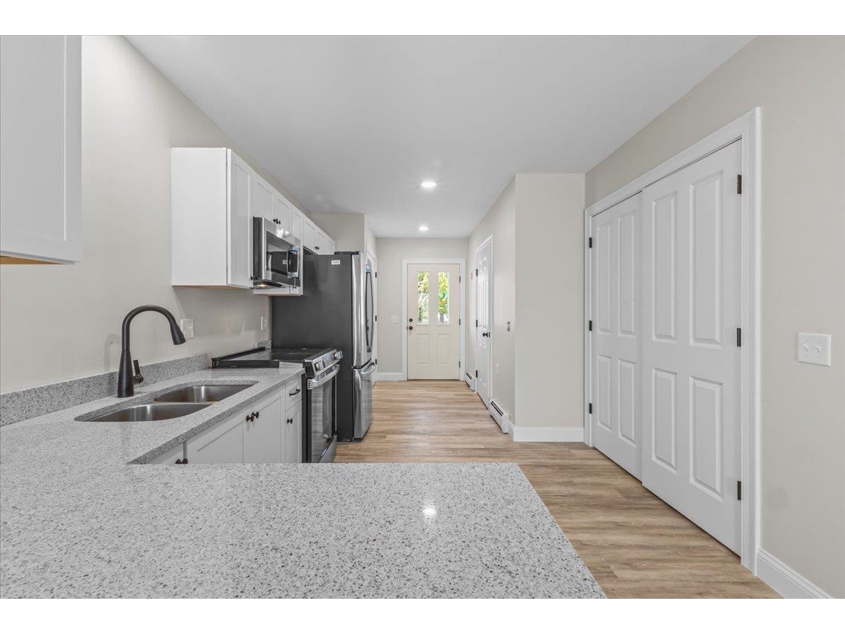 7 Willys Lane, Unit 106
