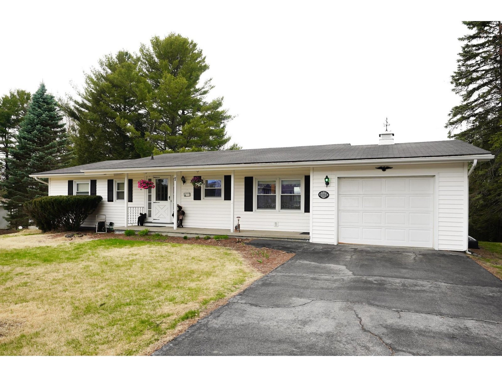 7 Windridge Drive