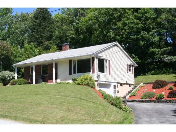 7 Woodland Drive