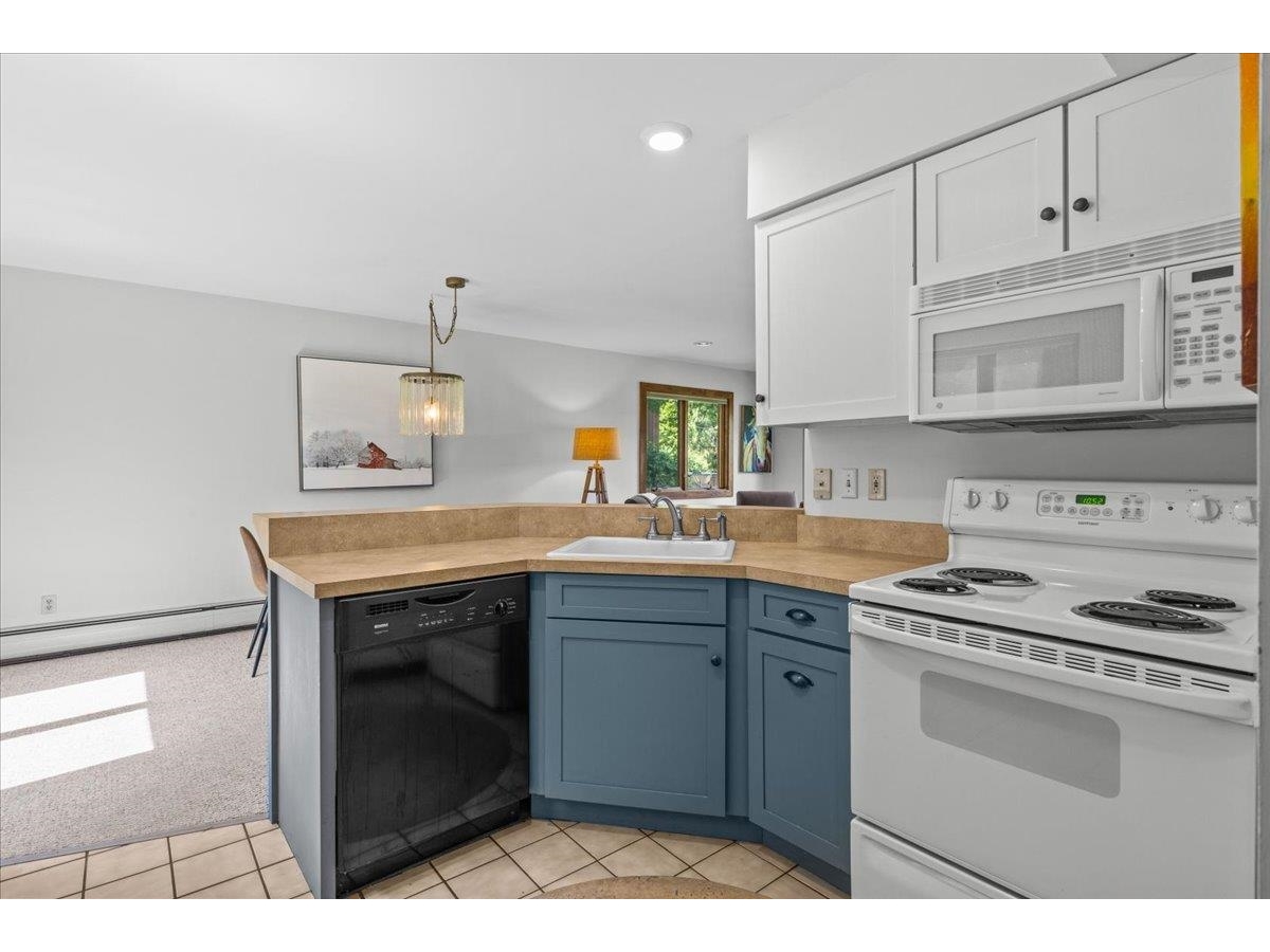 70 Field Road, Unit 5