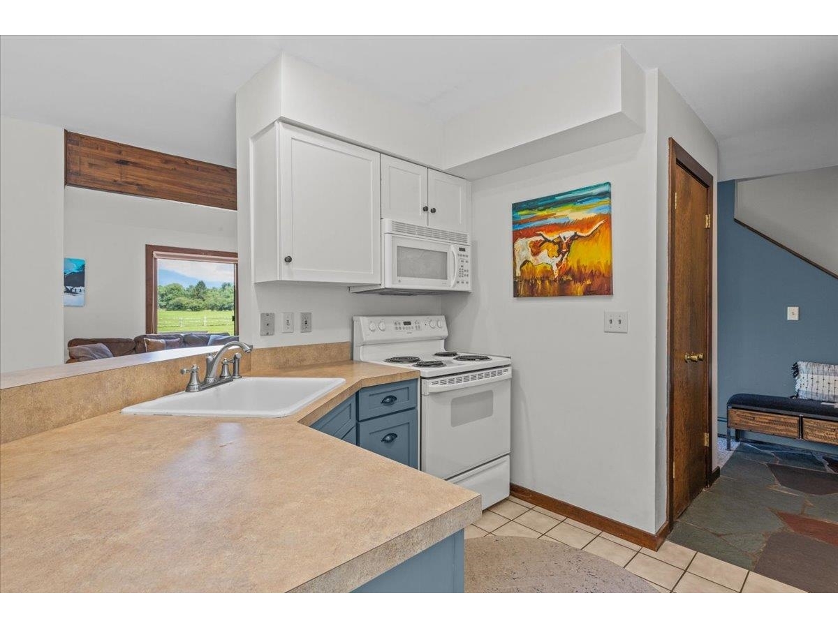 70 Field Road, Unit 5