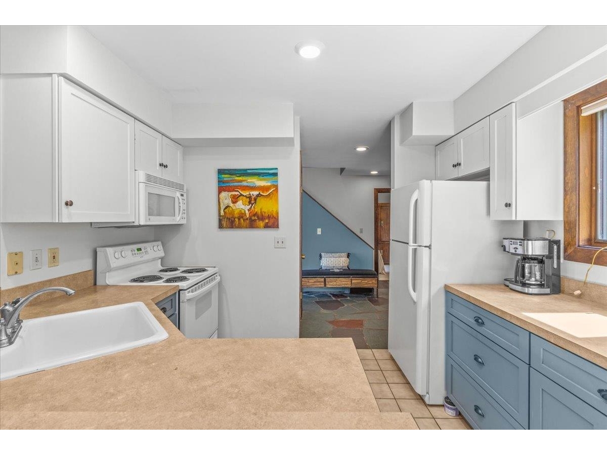 70 Field Road, Unit 5
